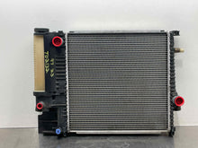 Load image into Gallery viewer, RADIATOR 318i Z3 1991 91 92 93 94 - 99 - NW499991