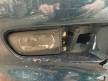 Load image into Gallery viewer, Fog Light BMW 540i 525i Z3 1996 96 1997 97 1998 98 1999 99 00 01 02 03 Right - NW499764
