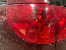 Load image into Gallery viewer, OUTER TAIL LIGHT LAMP Toyota Sienna 06 07 08 09 10 Left - NW501692