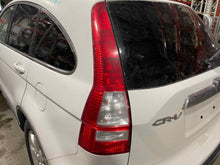 Load image into Gallery viewer, TAIL LIGHT LAMP ASSEMBLY Honda CR-V 07 08 09 10 11 Left - NW502929
