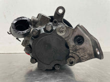 Load image into Gallery viewer, POWER STEERING PUMP Gl320 Gl350 Gl450 Gl550 ML320 ML350 ML450 08-13 - NW502157