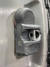 Load image into Gallery viewer, WHEEL RIM Gl350 Gl450 Gl550 10-12 20x8-1/2 - NW502236