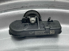 Load image into Gallery viewer, Wheel Rim Cadillac CTS 2009 - NW504378