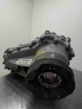 Load image into Gallery viewer, Transfer Case GRAND CHEROKEE 2019 - NW505384
