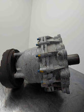 Load image into Gallery viewer, Transfer Case GRAND CHEROKEE 2019 - NW505384
