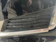 Load image into Gallery viewer, GRILLE Cadillac CTS 14 15 16 17 18 19 Left - NW505701