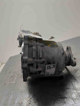 Load image into Gallery viewer, Transfer Case Cadillac CTS 2017 - NW505877