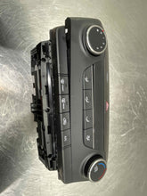 Load image into Gallery viewer, Temperature Controls Hyundai Tucson 2016 - NW505706