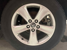 Load image into Gallery viewer, WHEEL RIM Toyota Rav4 13 14 15 17x7 ALLOY 17x7, 5 lug, 114mm - NW505940