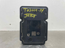 Load image into Gallery viewer, ABS ANTI-LOCK BRAKE PUMP Golf Golf GTI Jetta Passat 13 14 - NW506617