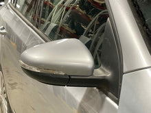 Load image into Gallery viewer, SIDE VIEW DOOR MIRROR Golf Golf GTI 10 11 12 13 14 Right - NW506810