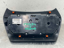 Load image into Gallery viewer, Temperature Controls Jeep Cherokee 2015 - NW507760