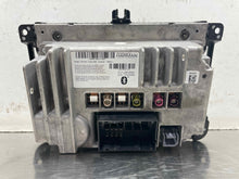 Load image into Gallery viewer, Radio Jeep Cherokee 2015 - NW507855