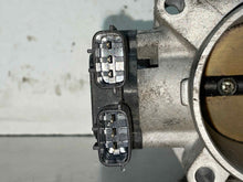 Load image into Gallery viewer, THROTTLE BODY Infiniti I30 Maxima 2001 01 - NW507928