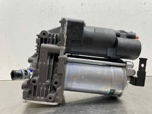 Load image into Gallery viewer, SUSPENSION AIR COMPRESSOR PUMP Vanden Pl XJ XJL XJR 2010-2014 - NW508386