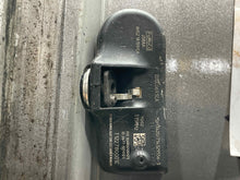 Load image into Gallery viewer, Wheel Rim Jaguar XJ 2012 - NW509364