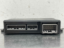 Load image into Gallery viewer, KEYLESS ENTRY CONTROL MODULE COMPUTER Vanden Pl XJ XJL XJR 2010-2014 - NW508502