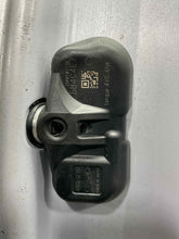 Load image into Gallery viewer, Wheel Rim LEXUS ES350 2010 - NW509366