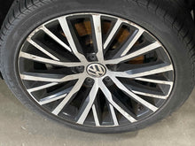 Load image into Gallery viewer, Wheel Rim CC 2014 - NW510186