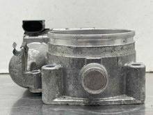 Load image into Gallery viewer, THROTTLE BODY Cayman Panamera Cayenne 2007 07 08 09 10 11 12 13 14 - NW510093