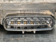 Load image into Gallery viewer, THROTTLE BODY LR4 Range Rover Range Rover Sport 10 11 12 13 - NW510096