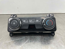 Load image into Gallery viewer, Temperature Controls Ford Explorer 2015 - NW510646