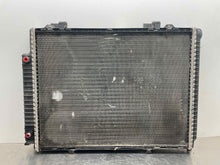 Load image into Gallery viewer, RADIATOR Mercedes E430 2000 00 2001 01 2002 02 - NW512086