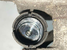 Load image into Gallery viewer, AC COMPRESSOR Mercedes C220 C36 E300 96 97 98 99 - 03 - NW511863