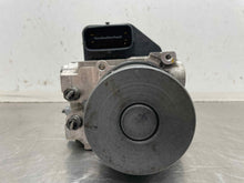 Load image into Gallery viewer, ABS Pump HIGHLANDER 2016 - NW512748