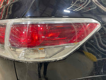 Load image into Gallery viewer, OUTER TAIL LIGHT LAMP Highlander 2014 14 2015 15 2016 16 Right - NW513131