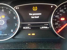 Load image into Gallery viewer, Speedometer Cluster Volkswagen Touareg 2016 - NW513709