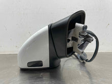 Load image into Gallery viewer, Side View Door Mirror Volkswagen Touareg 2016 - NW513441