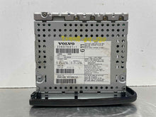Load image into Gallery viewer, RADIO Volvo S80 1999 99 2000 00 01 02 03 04 AM/FM/CD - NW514105