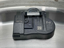 Load image into Gallery viewer, WHEEL RIM Pathfinder 13-16 18x7-1/2 ALLOY - NW514712