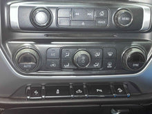 Load image into Gallery viewer, Temperature Controls SIERRA 1500 PICKUP 2015 - NW515357