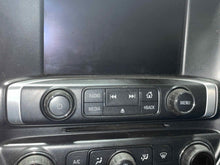 Load image into Gallery viewer, Radio SIERRA 1500 PICKUP 2015 - NW515443