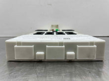 Load image into Gallery viewer, BODY CONTROL MODULE BCM COMPUTER I3 I8 Clubman Cooper Countryman 14-20 - NW516616