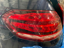 Load image into Gallery viewer, OUTER TAIL LIGHT LAMP E250 Van E250D E300 E350 E400 E550 E63 14-16 Left - NW517563