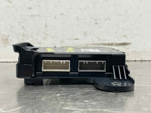 Load image into Gallery viewer, Computer Mazda 3 2020 - NW517032