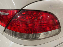 Load image into Gallery viewer, OUTER TAIL LIGHT LAMP 750i 750il 750LI 760li Alpina B7 06-08 Right - NW518525
