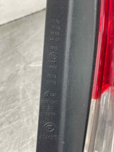 Load image into Gallery viewer, OUTER TAIL LIGHT LAMP 750i 750il 750LI 760li Alpina B7 06-08 Right - NW518525