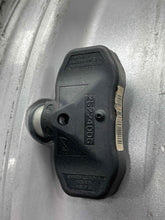Load image into Gallery viewer, WHEEL RIM SRX 06 07 08 09 17x7-1/2 17x7-1/2, 6 lug, 115mm - NW519048