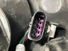 Load image into Gallery viewer, OUTER TAIL LIGHT LAMP GMC Acadia 13 14 15 16 17 Right - NW520173