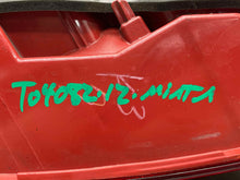 Load image into Gallery viewer, TAIL LIGHT LAMP ASSEMBLY Mazda Miata MX-5 09 10 11 12 13 14 Right - NW520894