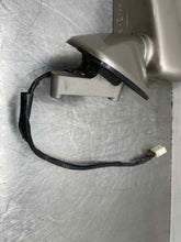 Load image into Gallery viewer, SIDE VIEW MIRROR Lexus RX300 1999 99 00 01 02 03 Right - NW521161