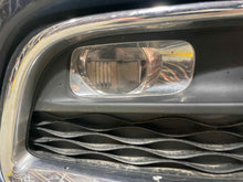 Load image into Gallery viewer, FOG LAMP LIGHT Q50 Q60 QX50 Maxima Murano 14-20 Bumper Mounted Right - NW521274