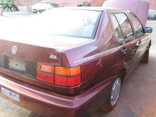 Load image into Gallery viewer, DISTRIBUTOR Golf Jetta Passat 1993 93 1994 94 1995 95 - 30338