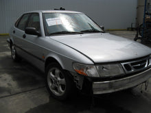 Load image into Gallery viewer, OUTER TAIL LIGHT LAMP Saab 9-3 99 00 01 02 03 Right - 412875