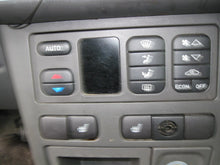 Load image into Gallery viewer, OUTER TAIL LIGHT LAMP Saab 9-3 99 00 01 02 03 Right - 412875