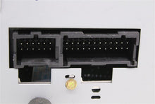 Load image into Gallery viewer, RADIO Kia Sorento 2003 03 2004 04 2005 05 2006 06 - 1004207